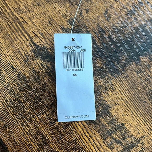 Old Navy Men’s Slim Linen Blend Chino Shorts - 7 inch inseam - Picture 6 of 7